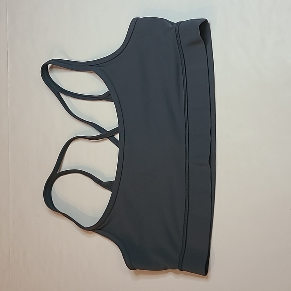 #654 Vuori Mindset Sports Bra Approximate Size M T1279